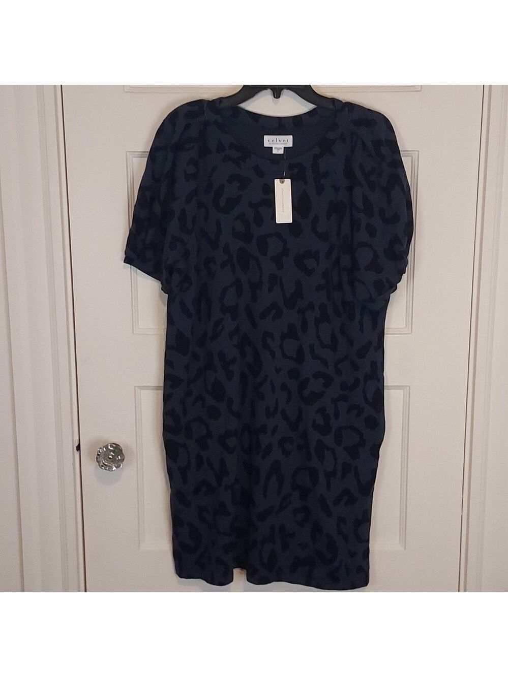 Velvet Graham Spencer Leopard Puff Sleeve Tunic Dress - Picture 2 of 12